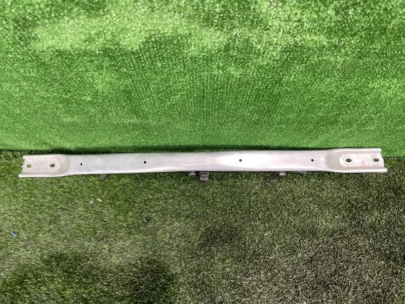 Распорка кузова BMW X5 2012 e70