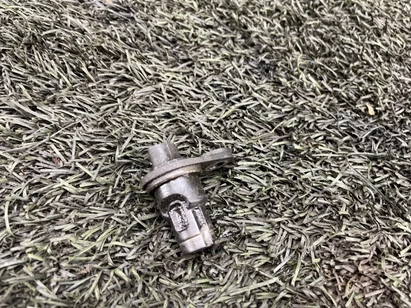 Датчик положения распредвала BMW X5 2012 e70