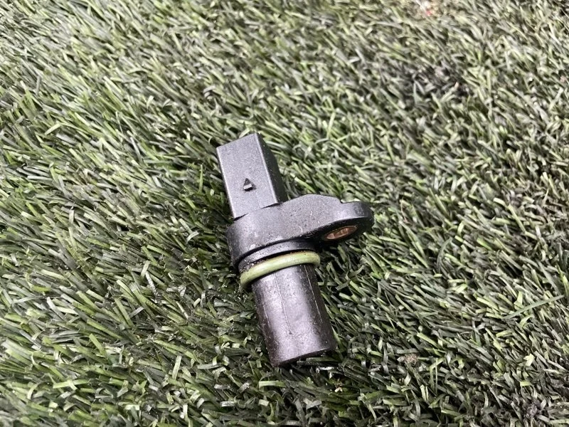 Датчик положения распредвала Bmw X5 2004 12147518628 E53 N62B44