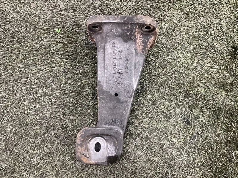 Кронштейн двигателя BMW X5 2005 E53