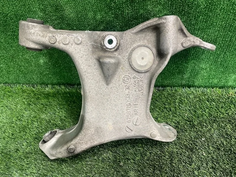 Рычаг подвески нижний BMW 5 2008 E61