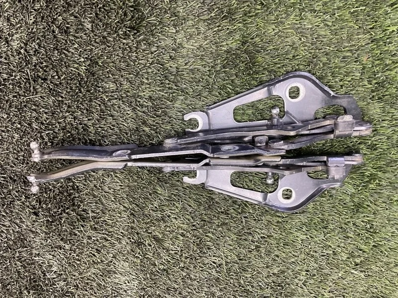 Петля капота BMW 3 2007 e90