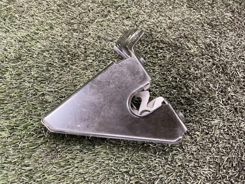 Кронштейн замка капота BMW 3 2007 e90