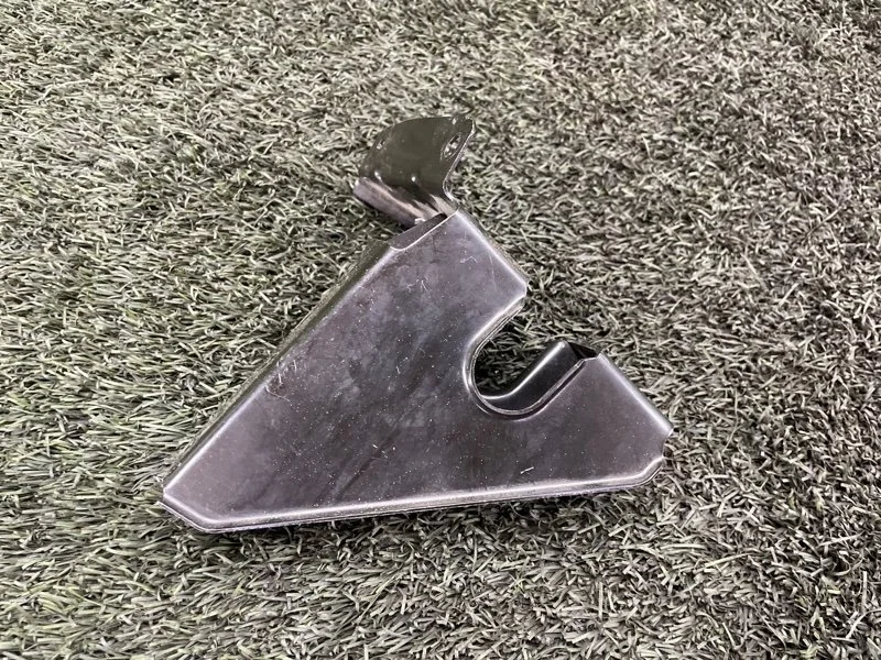 Кронштейн замка капота BMW 3 2007 e90