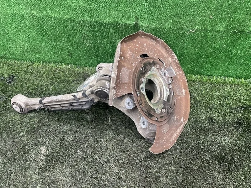 Кулак поворотный Bmw X5 2010 33326879102 E70 N55B30, задний правый