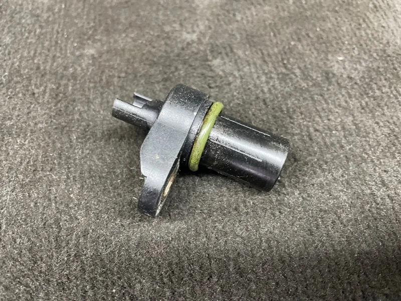 Датчик положения распредвала BMW 3 2010 e90