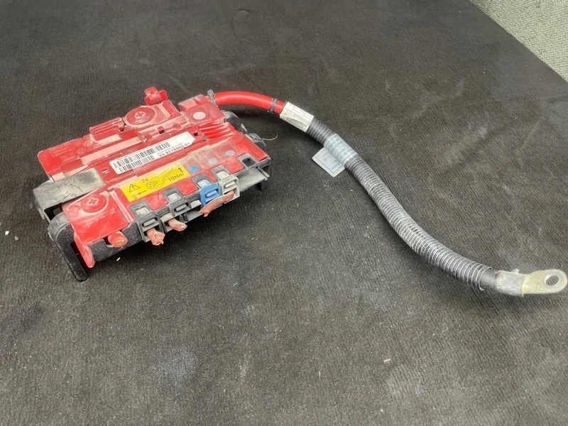 Плюсовая клемма акб BMW X6 2010 E71