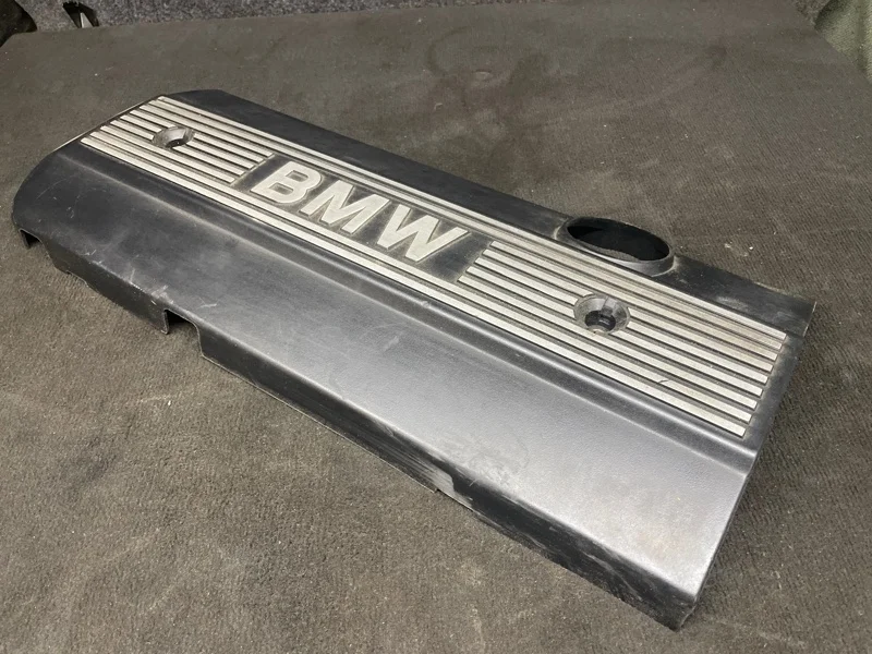 Декоративная крышка двигателя BMW X5 2006 E53
