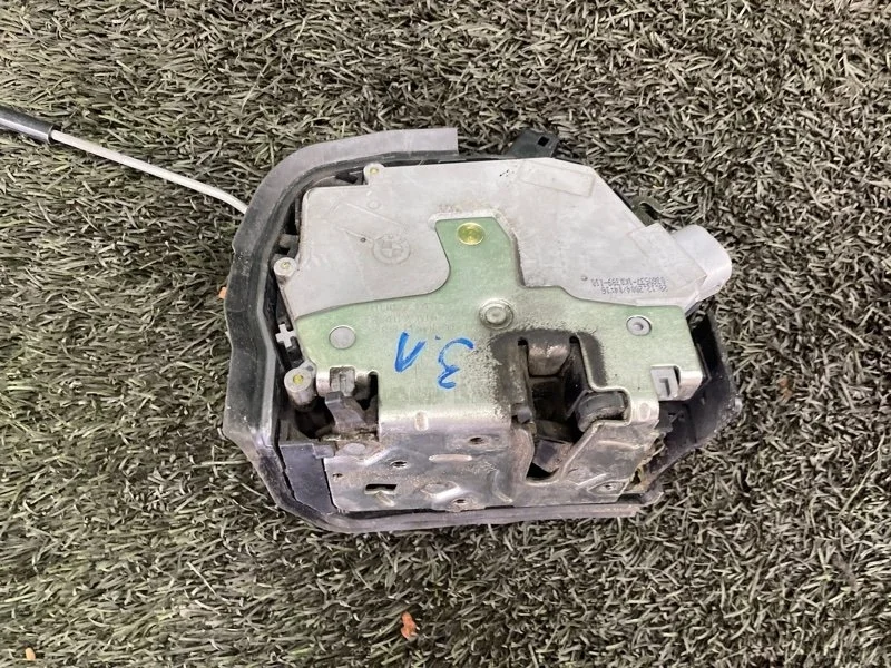 Замок боковой двери BMW X5 2006 E53