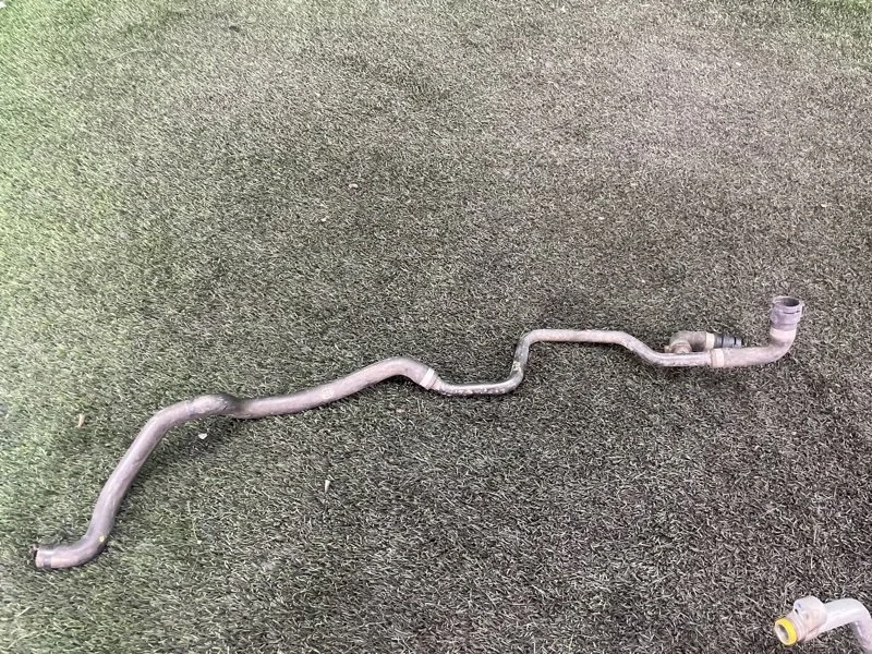 Патрубок системы охлаждения BMW X5 2005 E53