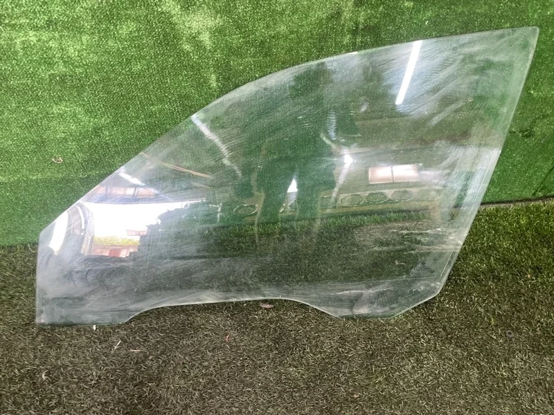 Стекло двери BMW 5 e39