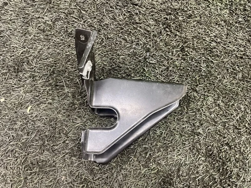 Кронштейн замка капота BMW 3 2010 e90