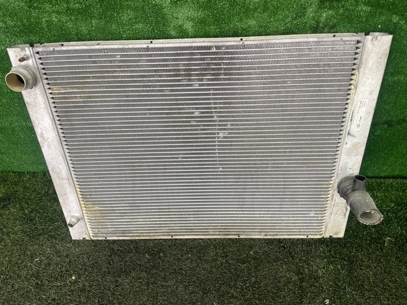 Радиатор охлаждения двигателя BMW 6 2005 e63