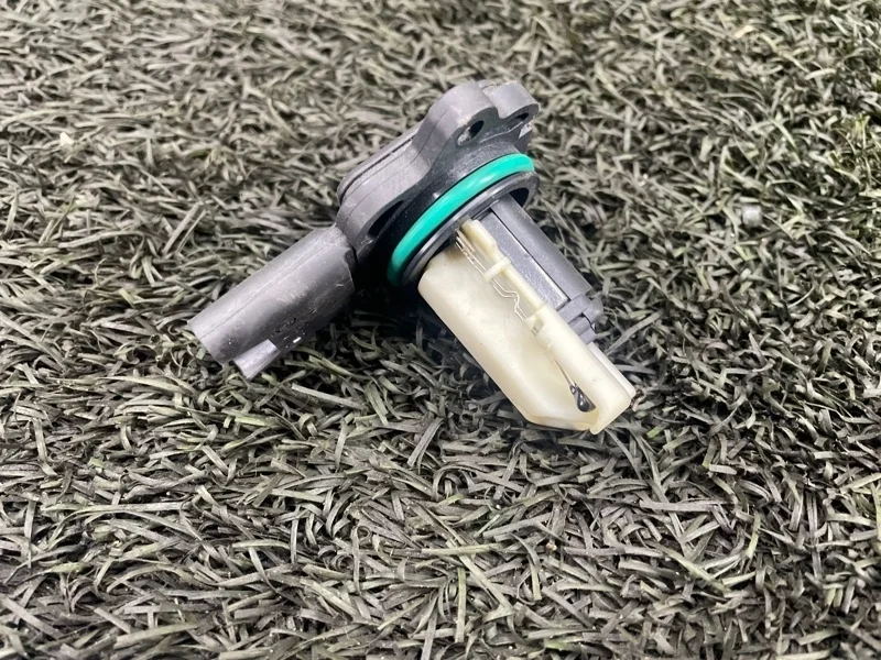 Датчик массового расхода воздуха BMW 5 2004 E60