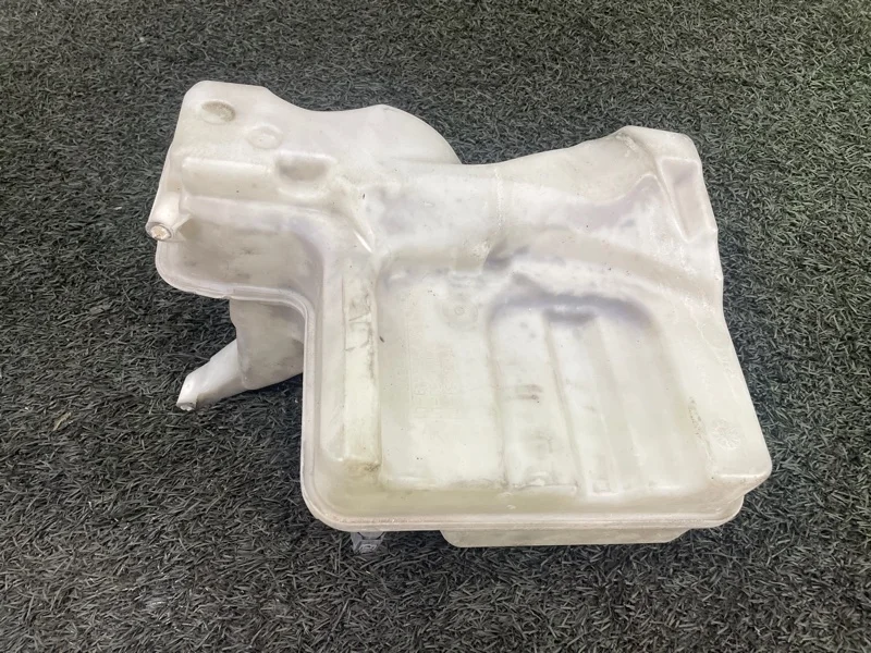 Бачок стеклоомывателя BMW 5 2005 E60