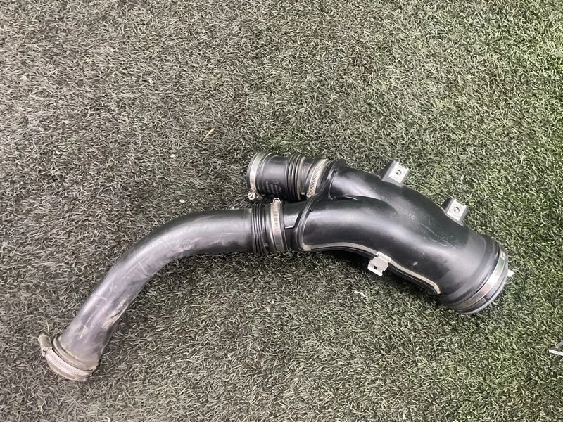 Патрубок воздушного фильтра BMW 7 f01