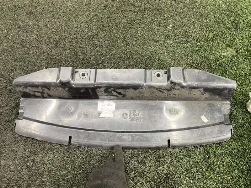 Планка радиатора BMW 3 2010 e90