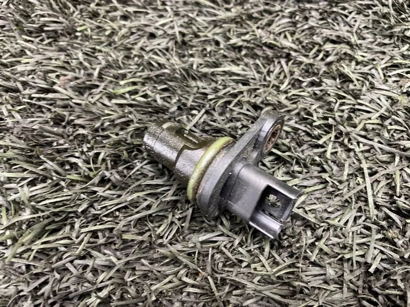 Датчик положения распредвала BMW X5 2012 e70