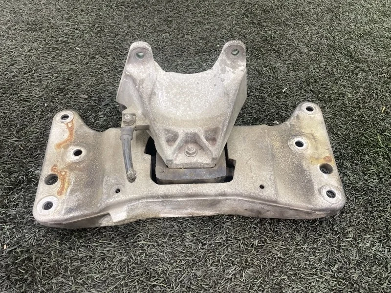 Кронштейн акпп BMW 5GT 2012 F07