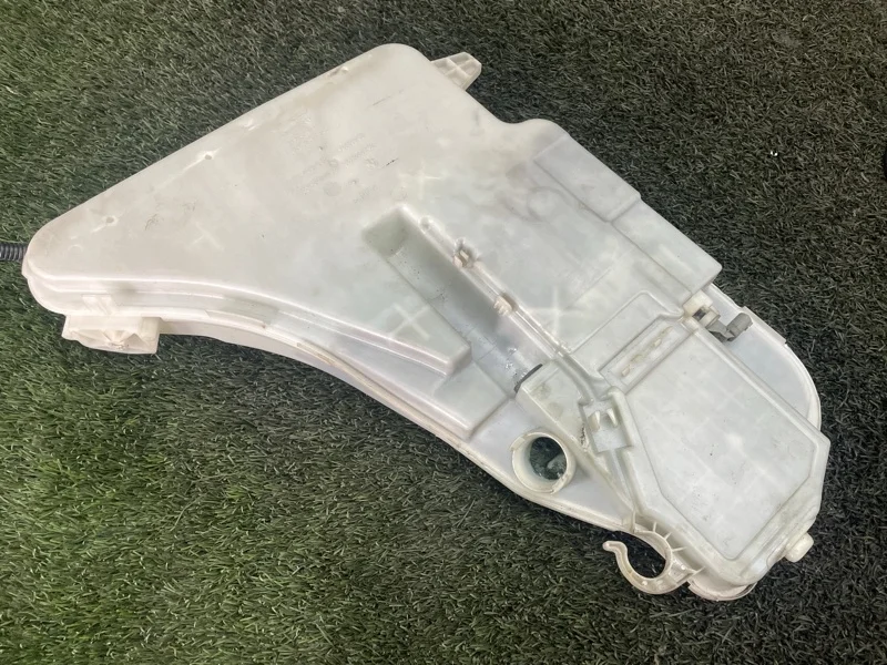 Бачок стеклоомывателя BMW 5 2016 F10