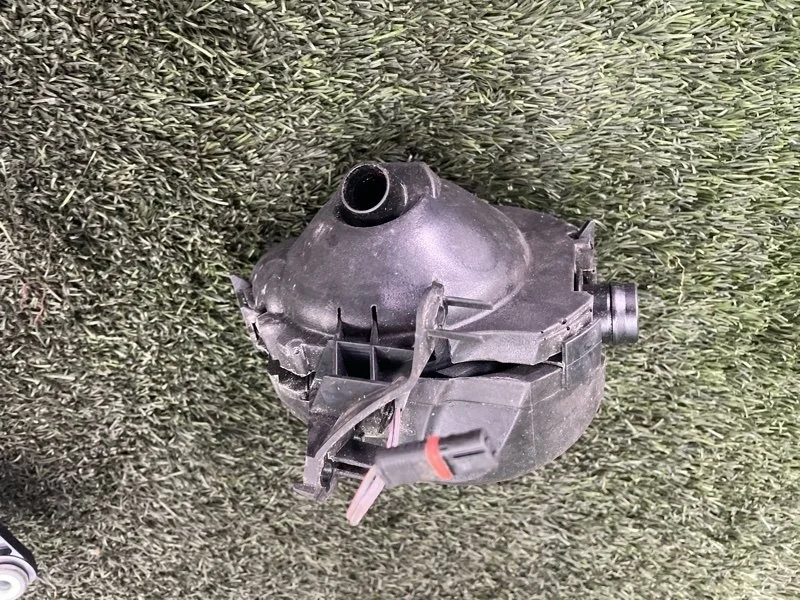 Клапан вентиляции картерных газов BMW 3 2007 e90