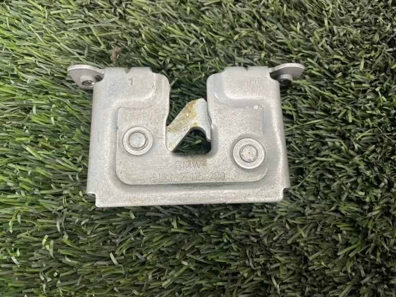 Замок капота BMW 1 E87