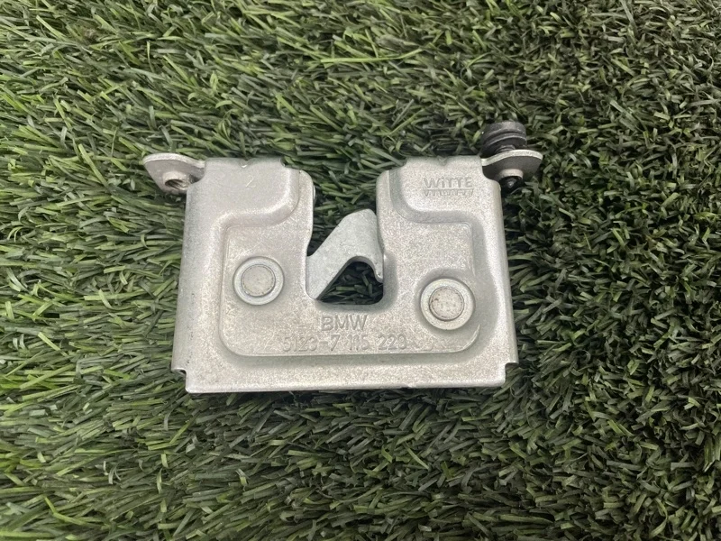 Замок капота BMW 1 E87