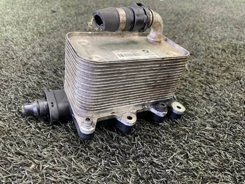 Радиатор масляный BMW X3 E83