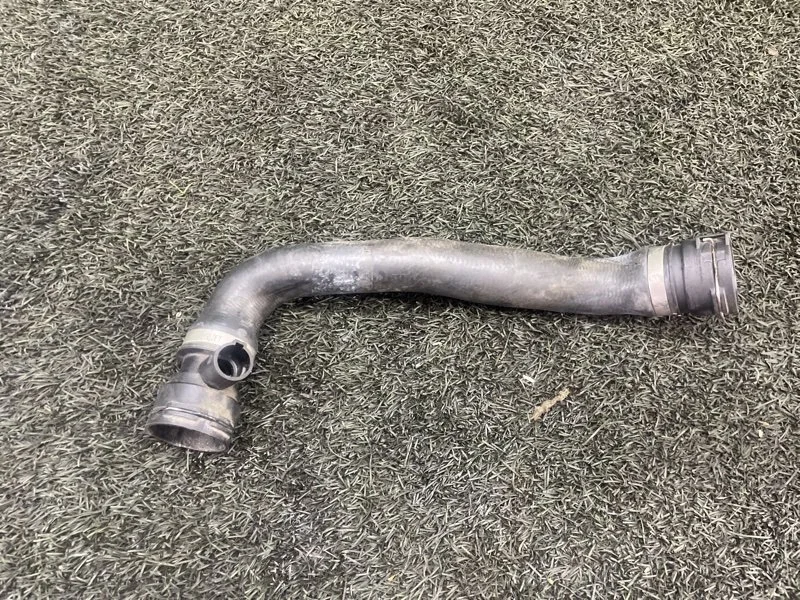 Патрубок системы охлаждения BMW 5 2004 E60