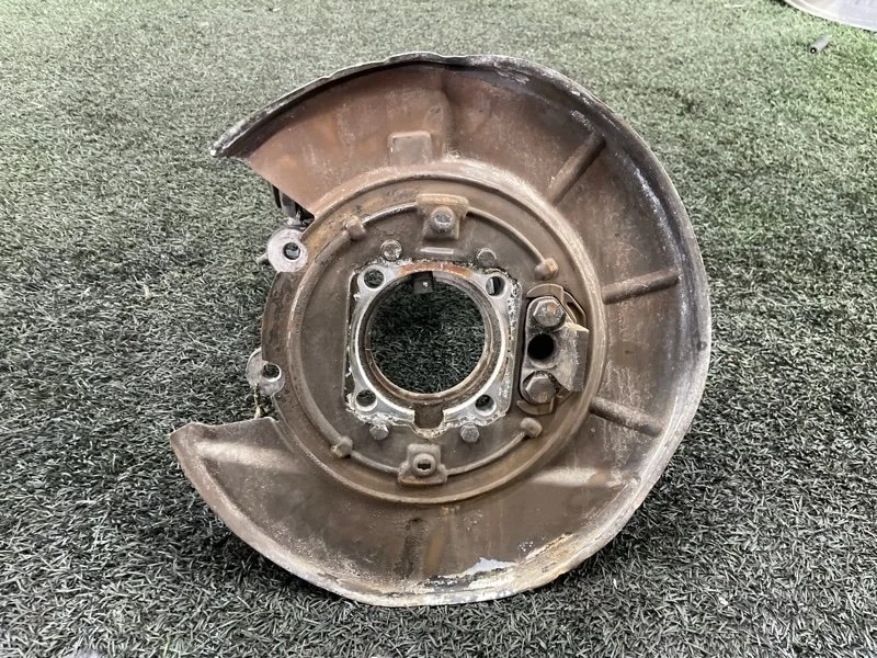 Кулак поворотный BMW X5 2006 E53