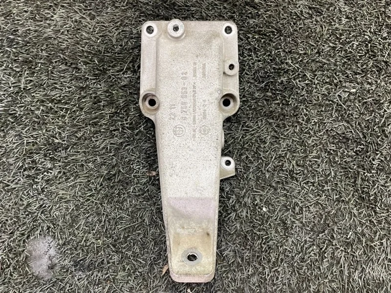 Кронштейн двигателя BMW X3 2004 E83