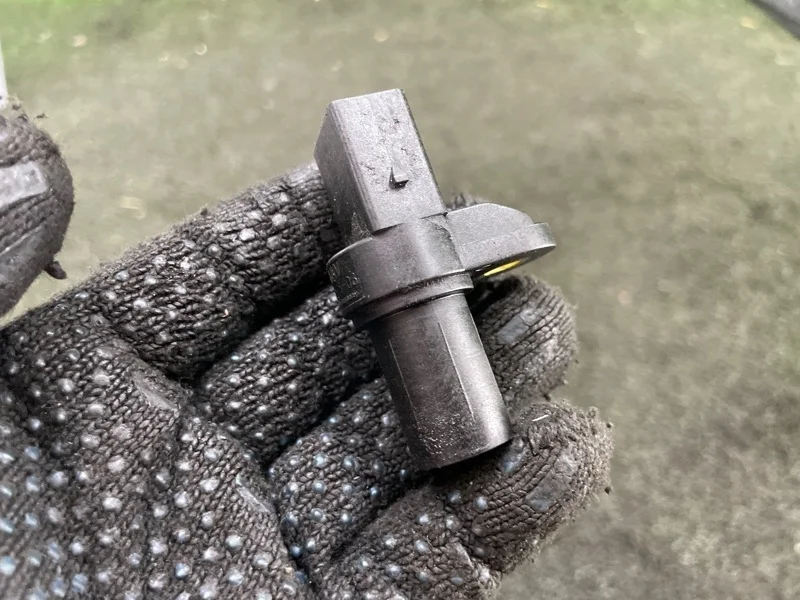 Датчик положения распредвала Bmw X3 2004 12147518628 E83 M54B30