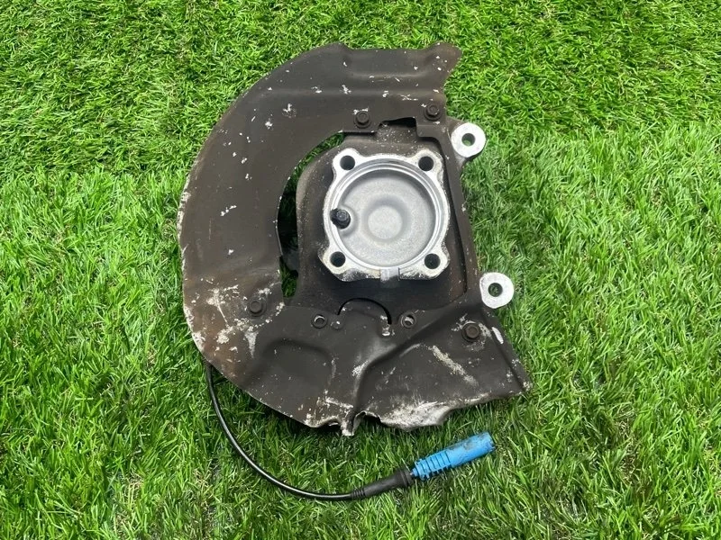 Кулак поворотный BMW 5 2004 E60