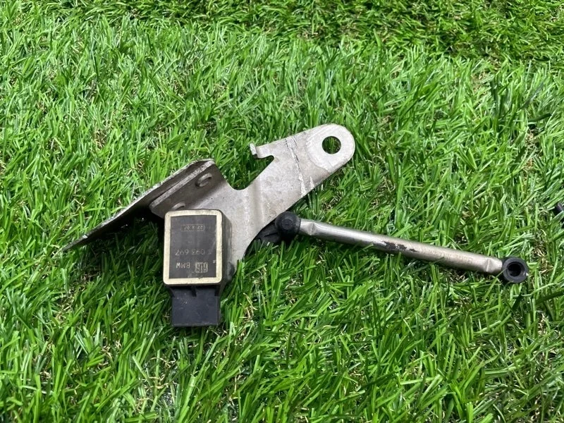 Датчик высоты дорожного просвета BMW 5 2004 E60