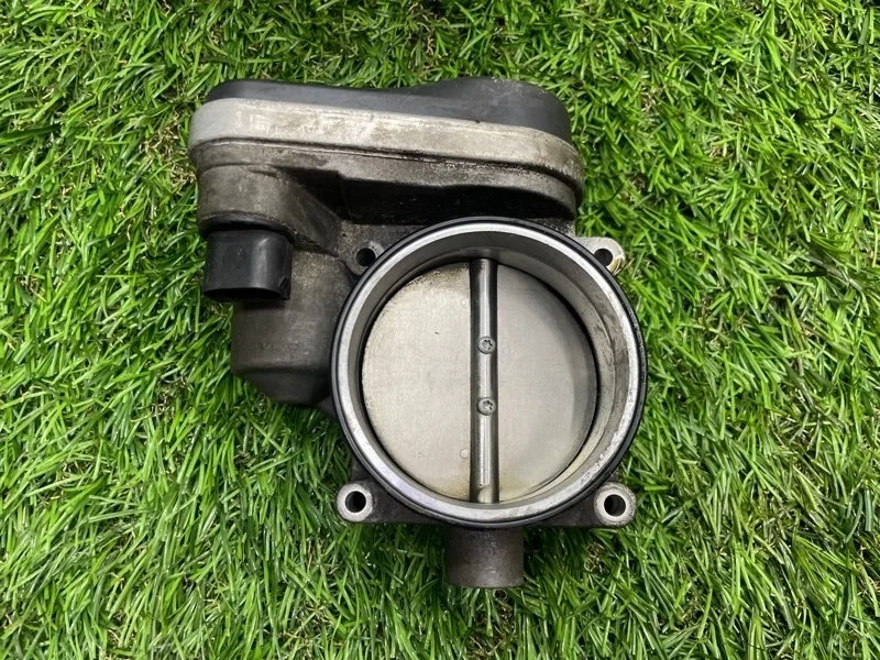 Дроссельная заслонка BMW X5 2001 E53