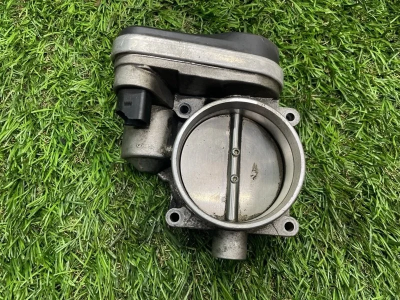 Дроссельная заслонка BMW X5 2005 E53