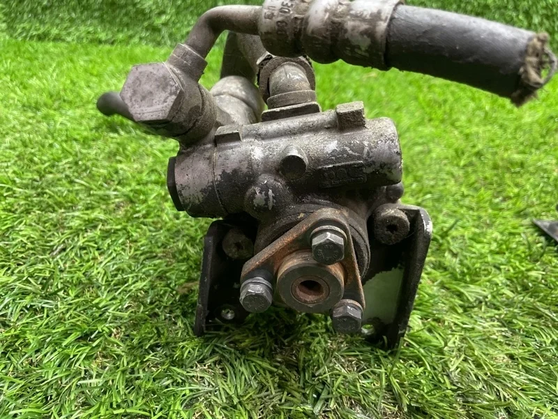 Насос гидроусилителя руля BMW 5 2004 E60