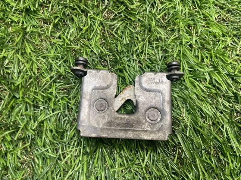 Замок капота BMW 1 E87