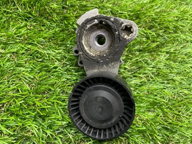 Ролик натяжной навесного оборудования BMW 5 2008 E60