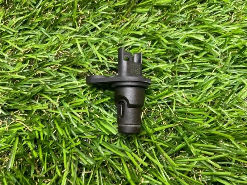 Датчик положения распредвала BMW 5 2008 E60