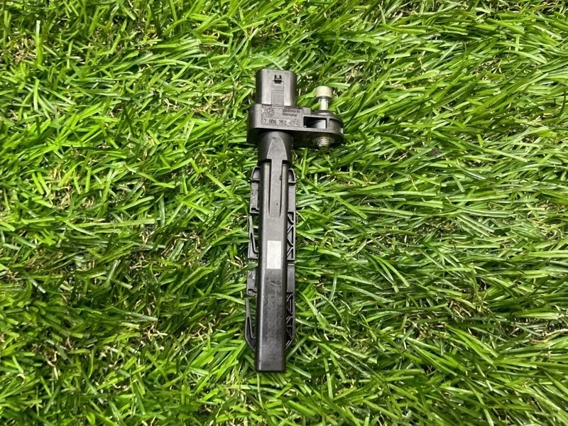 Датчик положения коленвала BMW X5 2012 e70