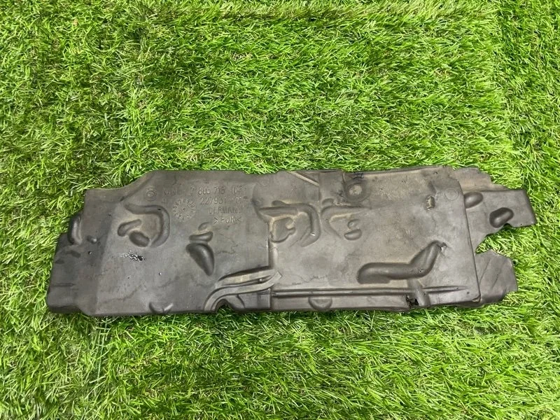 Шумоизоляция двигателя Bmw X5 2012 11147803713 E70 N57D30