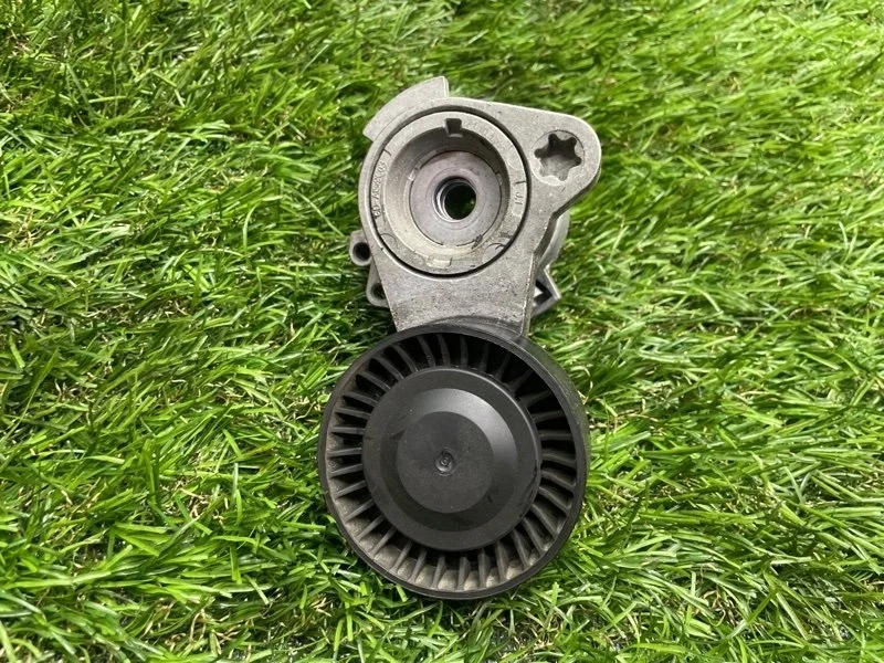 Ролик натяжной навесного оборудования BMW 5 2005 E60