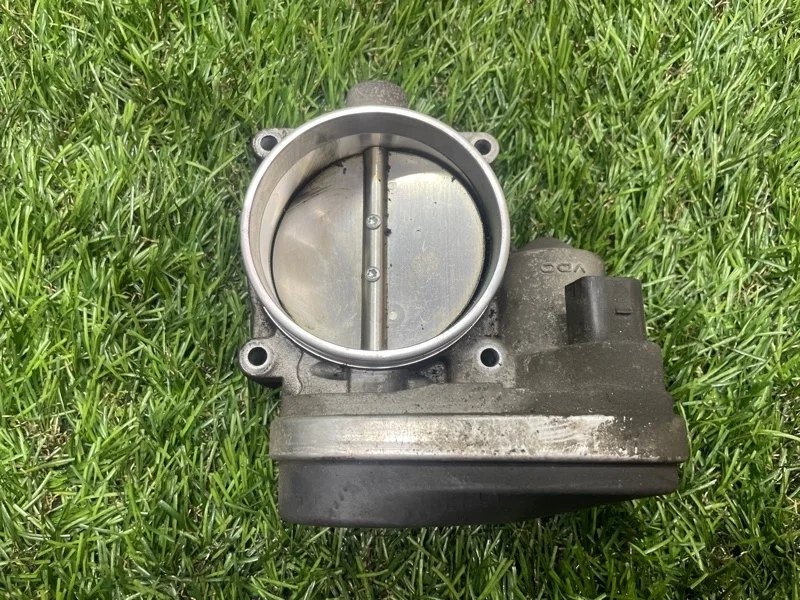 Дроссельная заслонка BMW X5 2004 E53