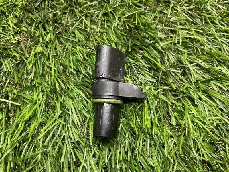 Датчик положения коленвала BMW 3 2010 e90