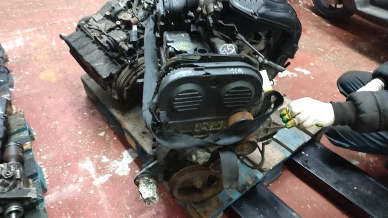 Двигатель Chrysler 2.4