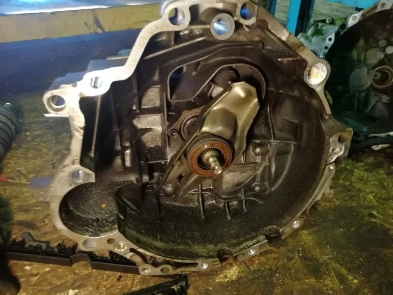 Мкпп Audi 1.8 И DWH гидр.