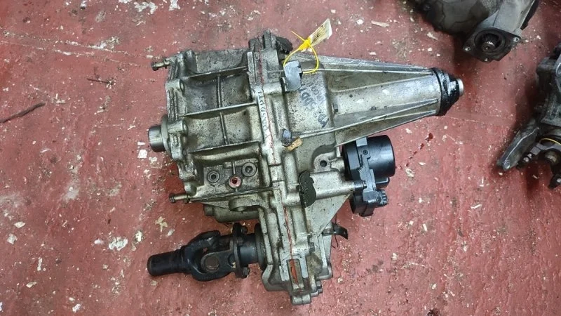 Раздаточная коробка Nissan 2.5 NAVARA МКПП