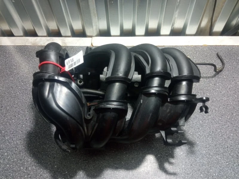 Коллектор впускной Ford Focus