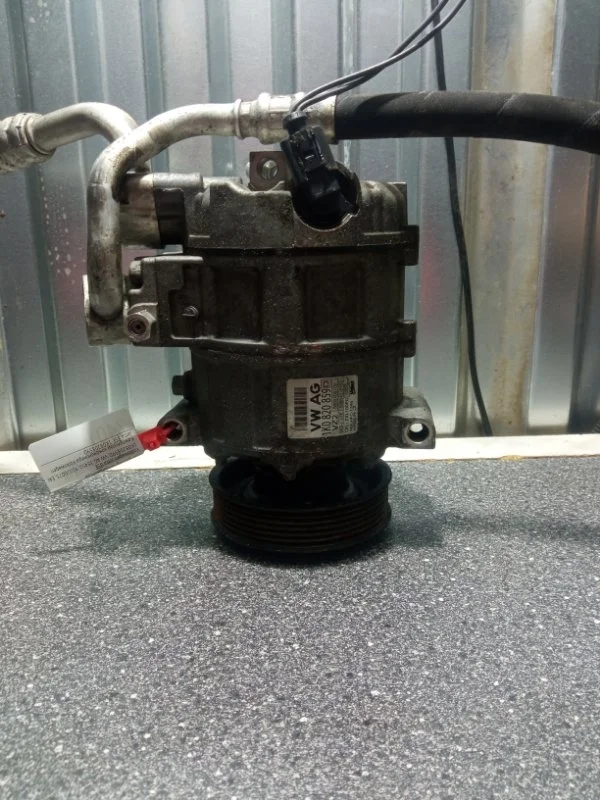 Компрессор кондиционера Volkswagen Jetta